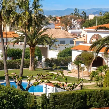 Modern In With Sea View And Shared Pool